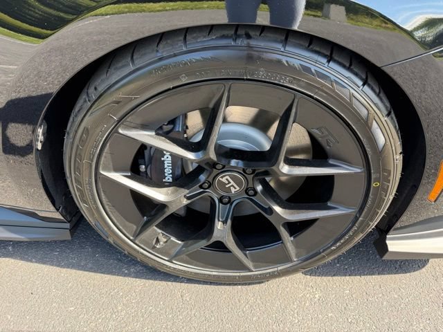 New 2026 Ford Mustang GT Premium w/ GT Performance Package RWD image 9