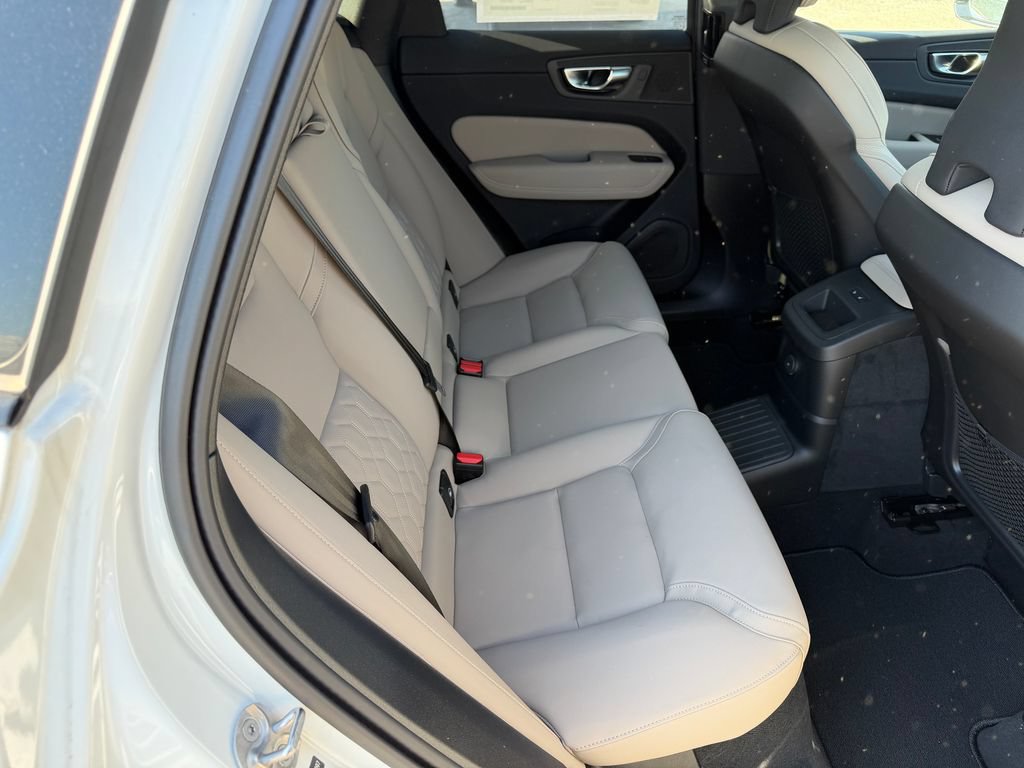 New 2026 Volvo XC60 T8 Plus w/ Climate Package AWD/4WD image 11