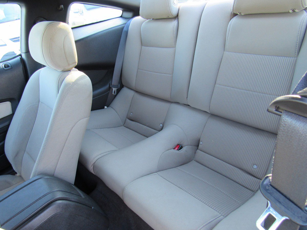 Used 2013 Ford Mustang Coupe image 9