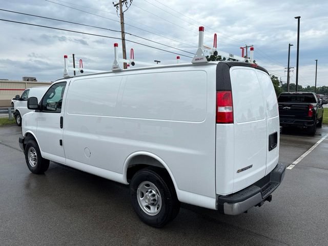 New 2026 Chevrolet Express 2500 w/ Driver Convenience Package RWD video 3