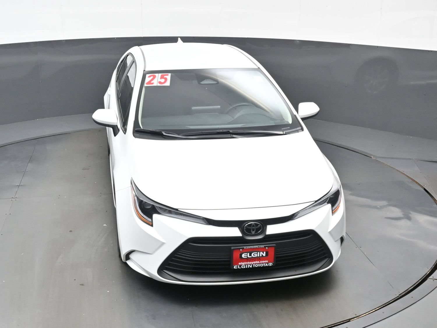 Used 2025 Toyota Corolla LE FWD image 33