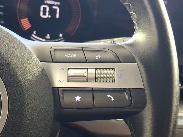 Certified 2025 Hyundai Kona SEL AWD/4WD image 27
