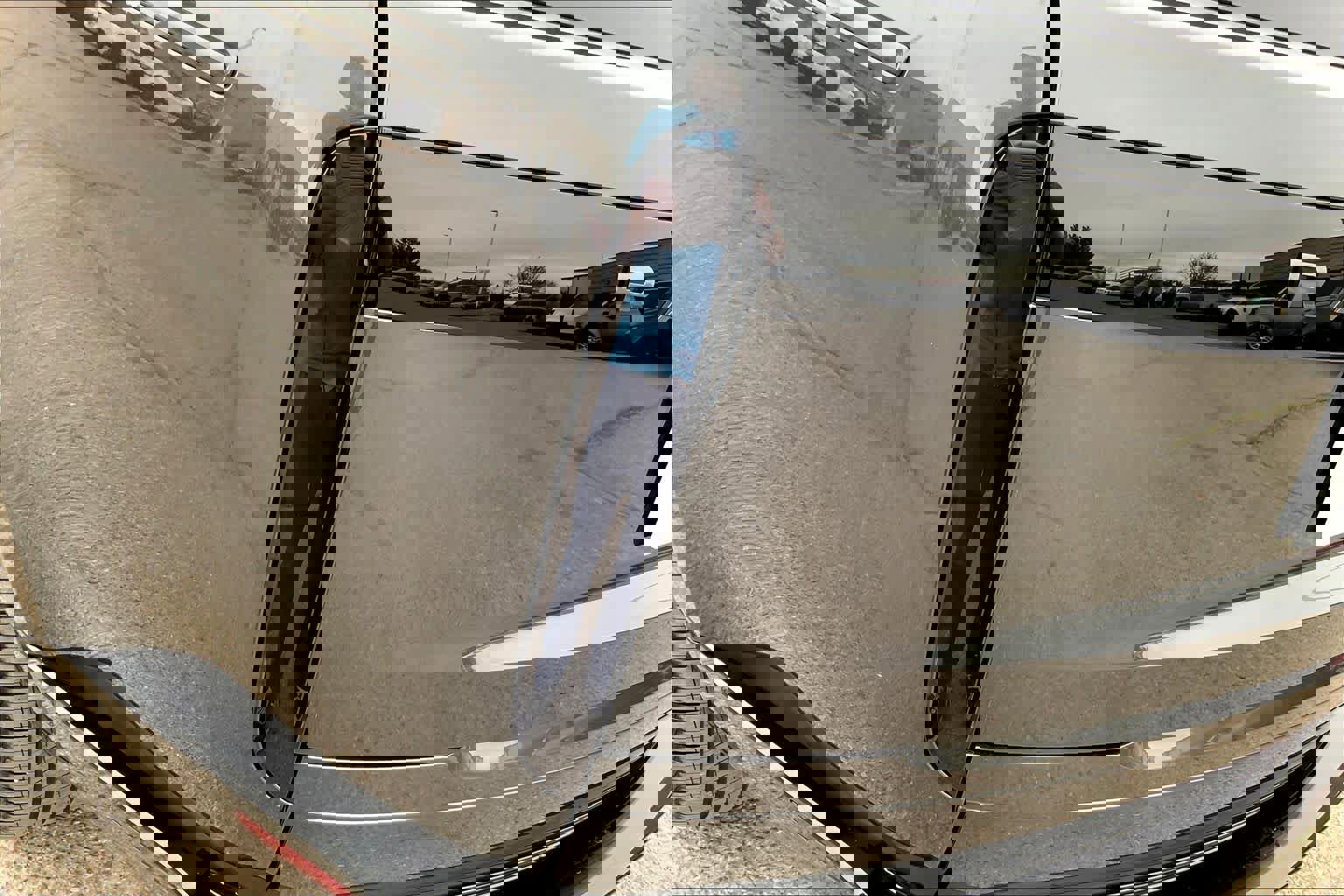 New 2025 Land Rover Range Rover Long Wheelbase SE image 14