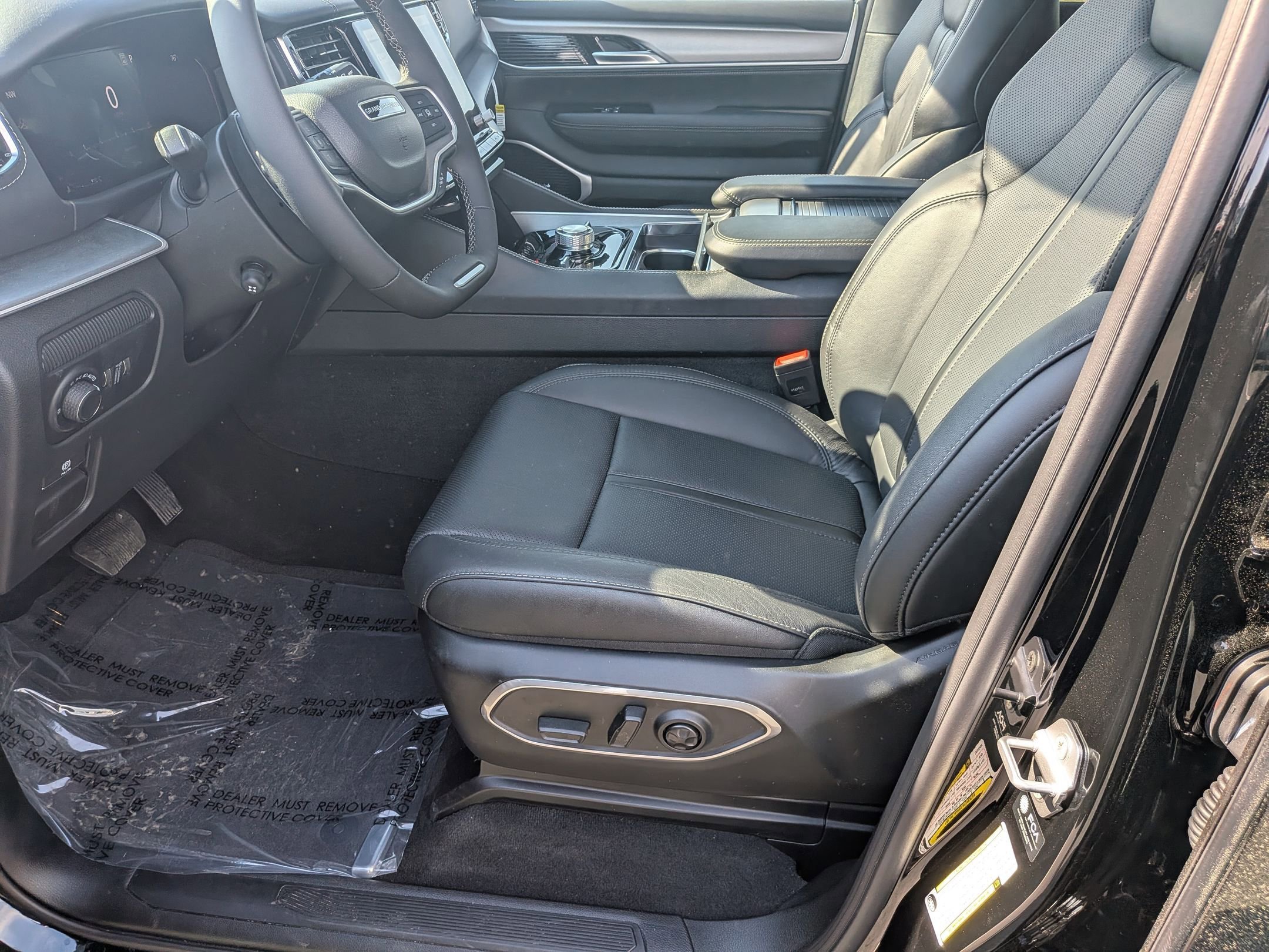 New 2026 Jeep Grand Wagoneer L Limited image 12