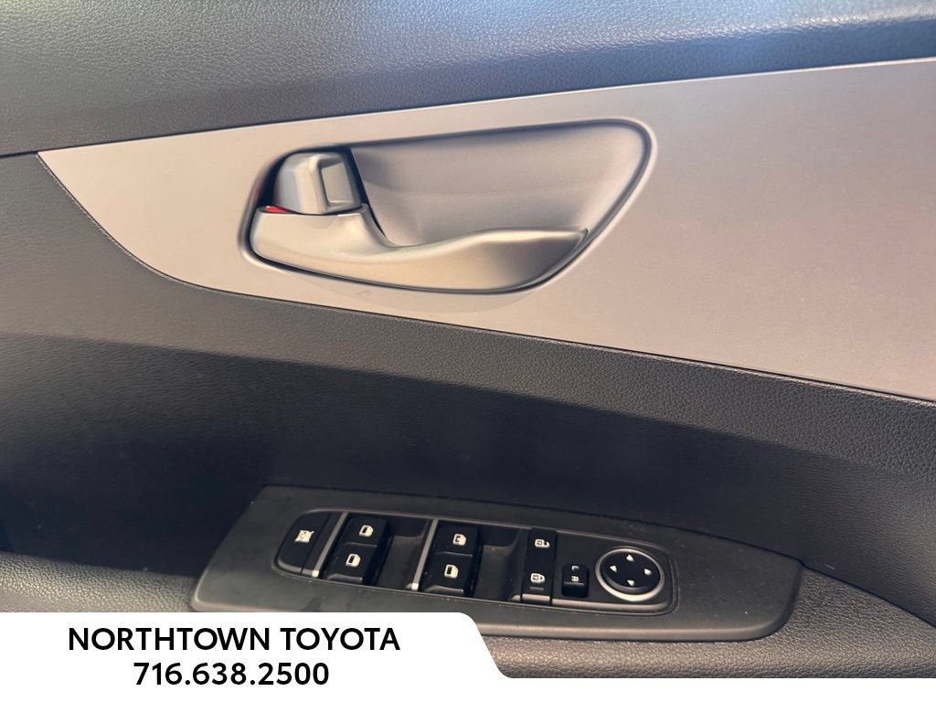Used 2023 Kia Forte LXS FWD image 21