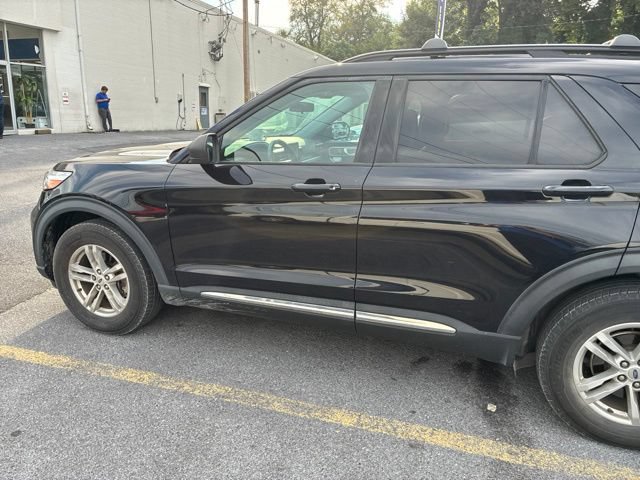 Certified 2021 Ford Explorer XLT w/ Class III Trailer Tow Package AWD/4WD image 1