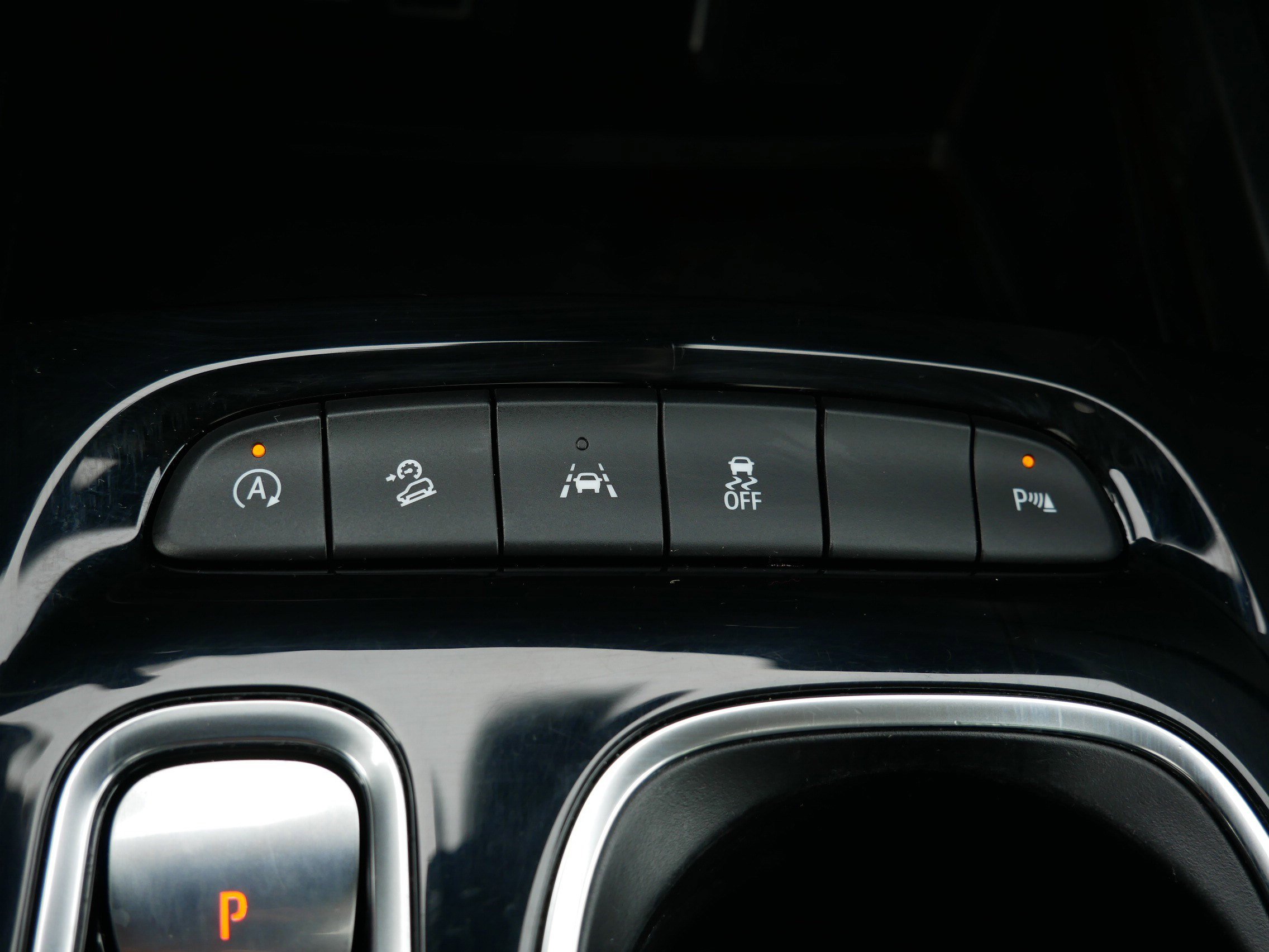 Used 2023 Buick Envision Essence w/ Technology Package I image 30