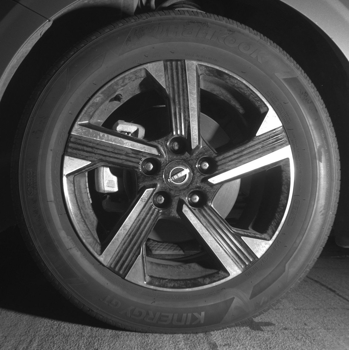 Used 2025 Nissan Sentra SV image 12