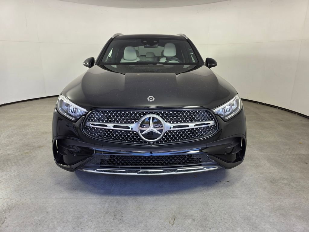 New 2026 Mercedes-Benz GLC 300 image 2