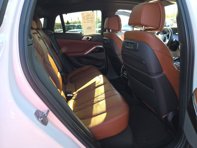 Used 2023 BMW X6 xDrive40i w/ Executive Package AWD/4WD image 32