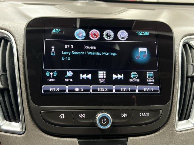 Used 2017 Chevrolet Malibu Premier w/ Premier Sun and Wheel Package FWD image 14