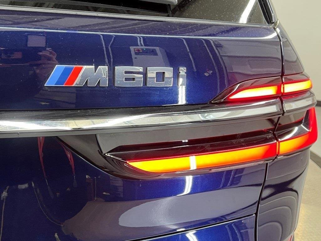 Used 2023 BMW X7 M60i w/ Executive Package image 9