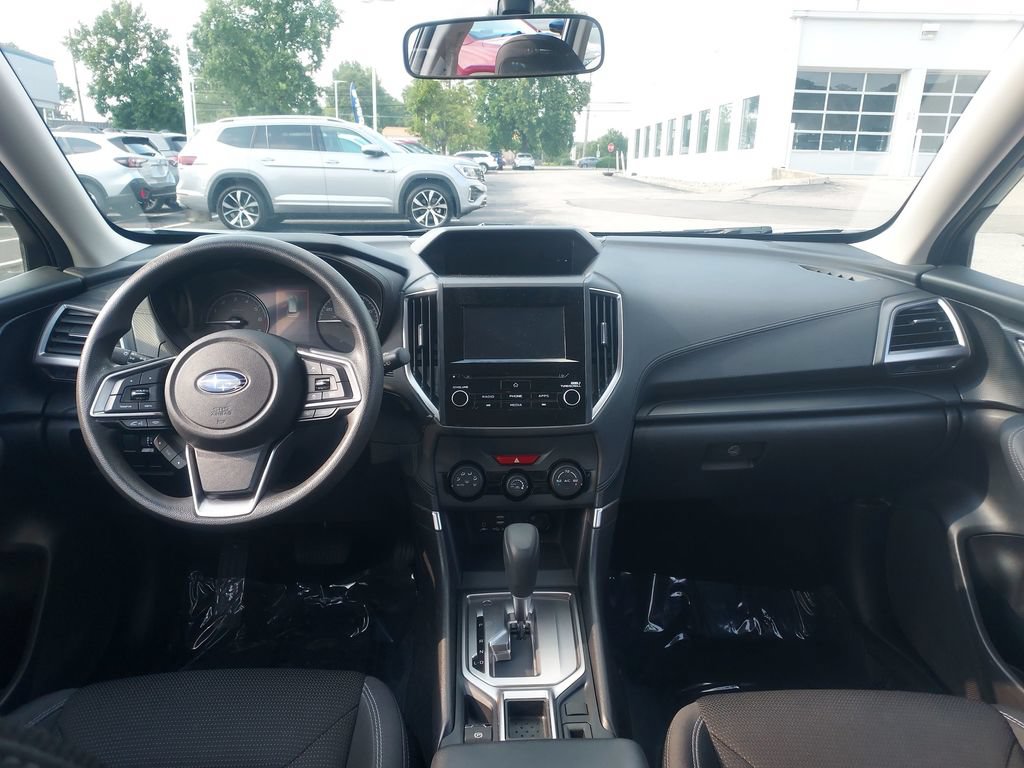 Used 2021 Subaru Forester AWD/4WD image 9