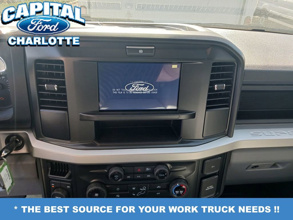 New 2025 Ford F550 4x4 Crew Cab Super Duty image 11