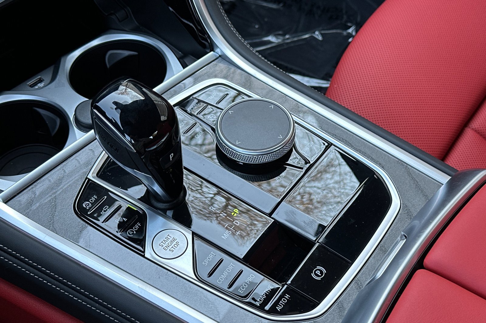 New 2025 BMW 840i Coupe w/ Driving Assistance Package image 19