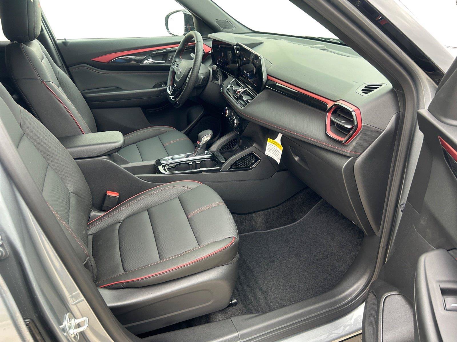 Used 2024 Chevrolet TrailBlazer RS w/ Driver Confidence Package AWD/4WD image 22