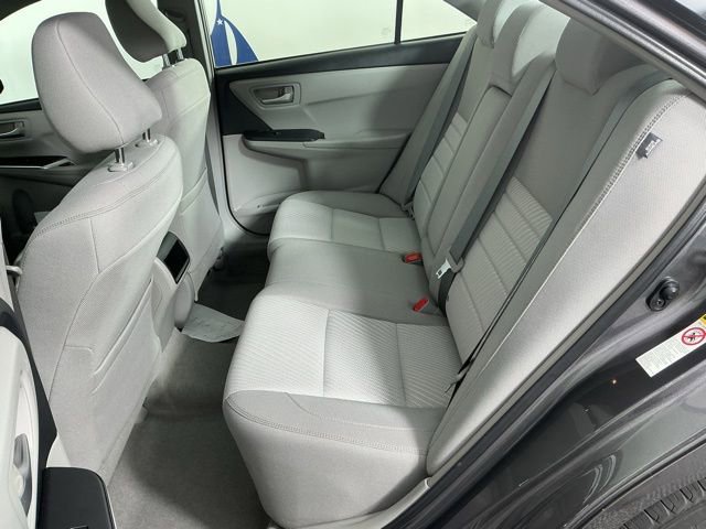 Used 2015 Toyota Camry LE FWD image 9