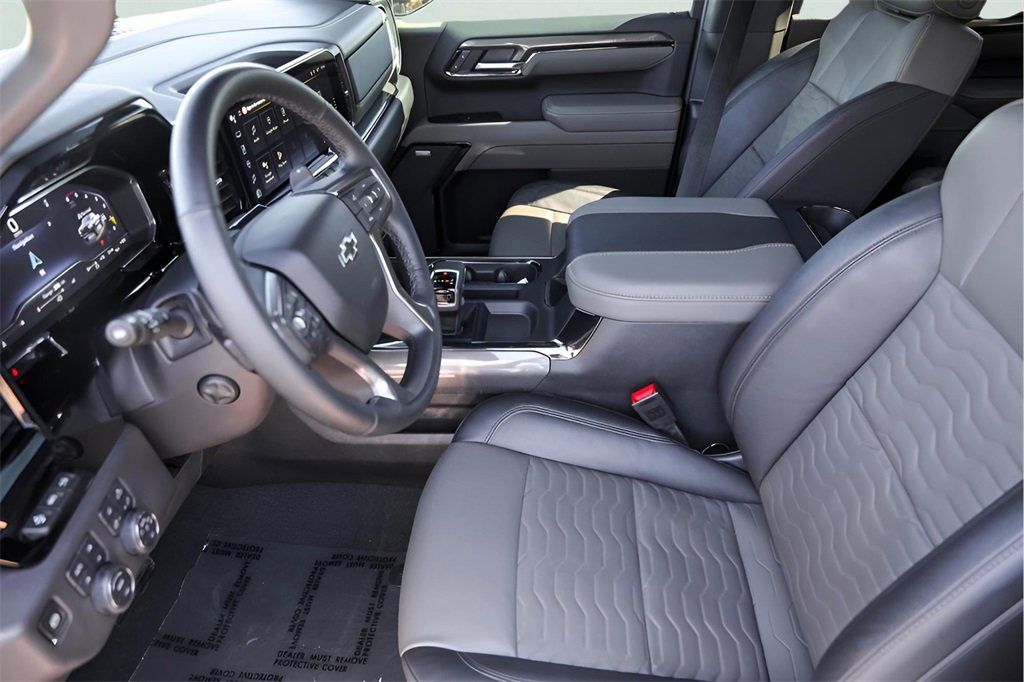 Certified 2025 Chevrolet Silverado 1500 ZR2 w/ Technology Package image 12