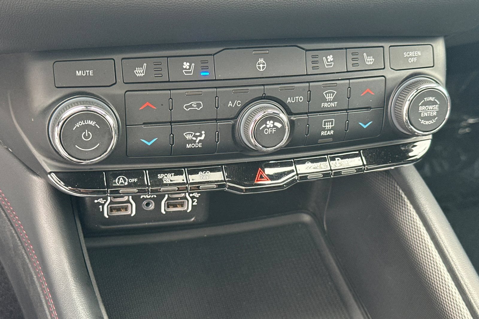 Used 2024 Dodge Durango GT RWD image 25