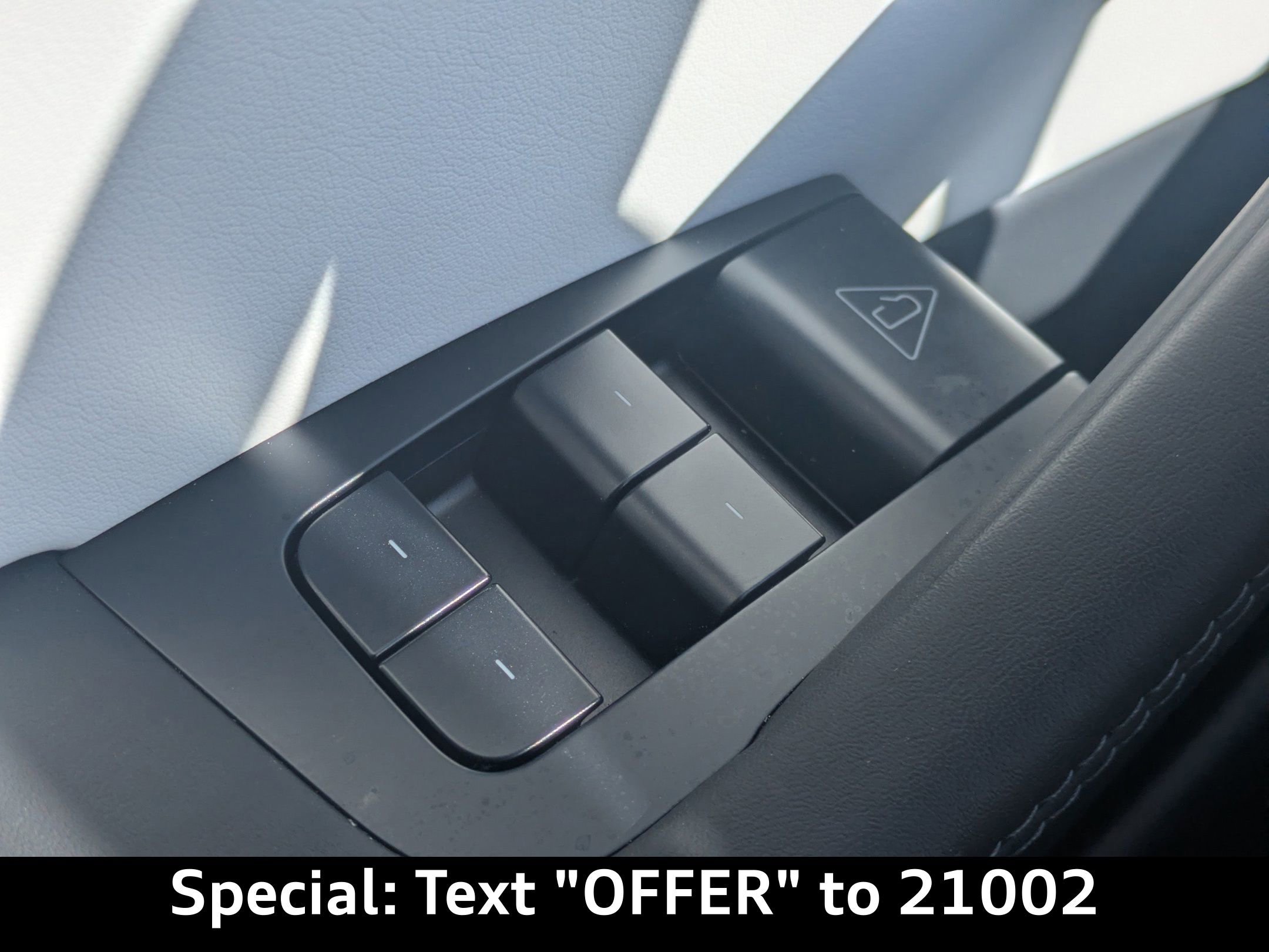 Used 2026 Tesla Model Y 2WD image 28