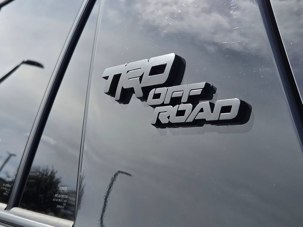 Used 2024 Toyota 4Runner TRD Off-Road AWD/4WD image 14