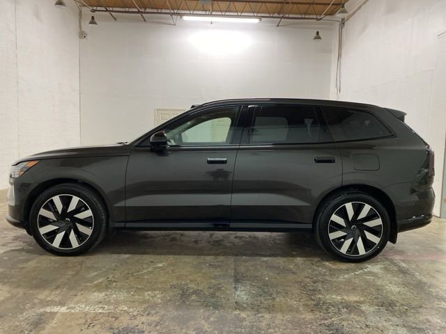 Used 2025 Volvo EX90 Ultra AWD/4WD image 2