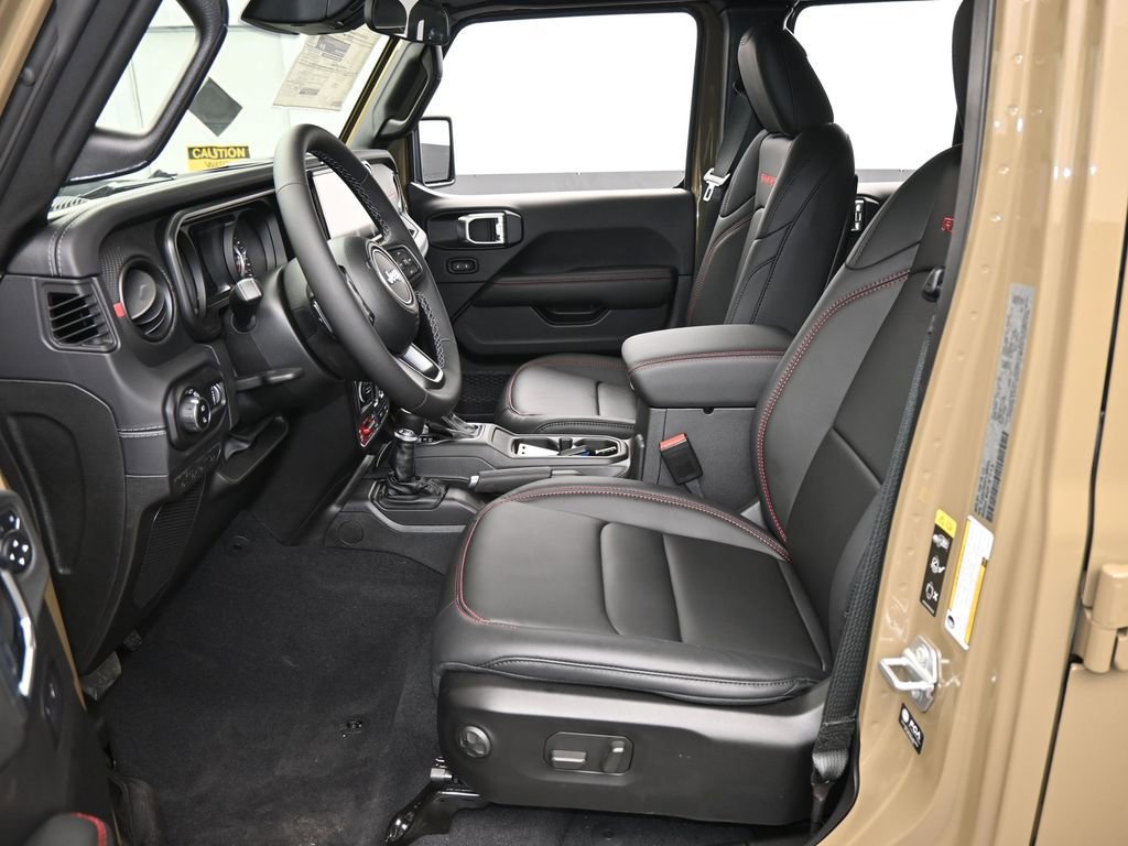 New 2026 Jeep Gladiator Rubicon w/ Steel Power Dome Hood Package AWD/4WD image 11