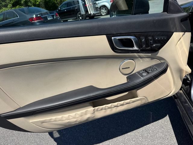 Used 2015 Mercedes-Benz SLK 250 image 11