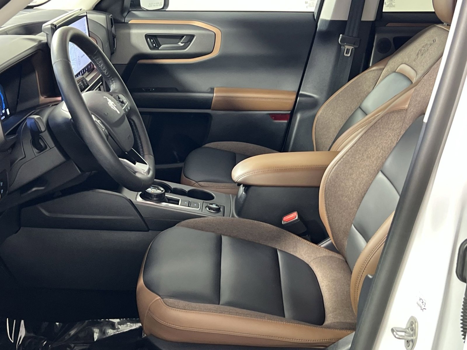 Used 2025 Ford Bronco Sport Outer Banks w/ Outer Banks Tech Package+ image 14