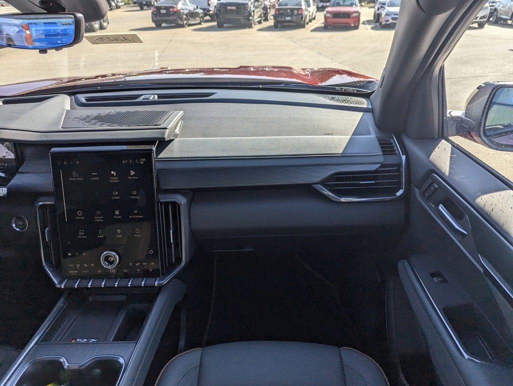 New 2026 GMC Acadia AT4 w/ Luxury Package image 4