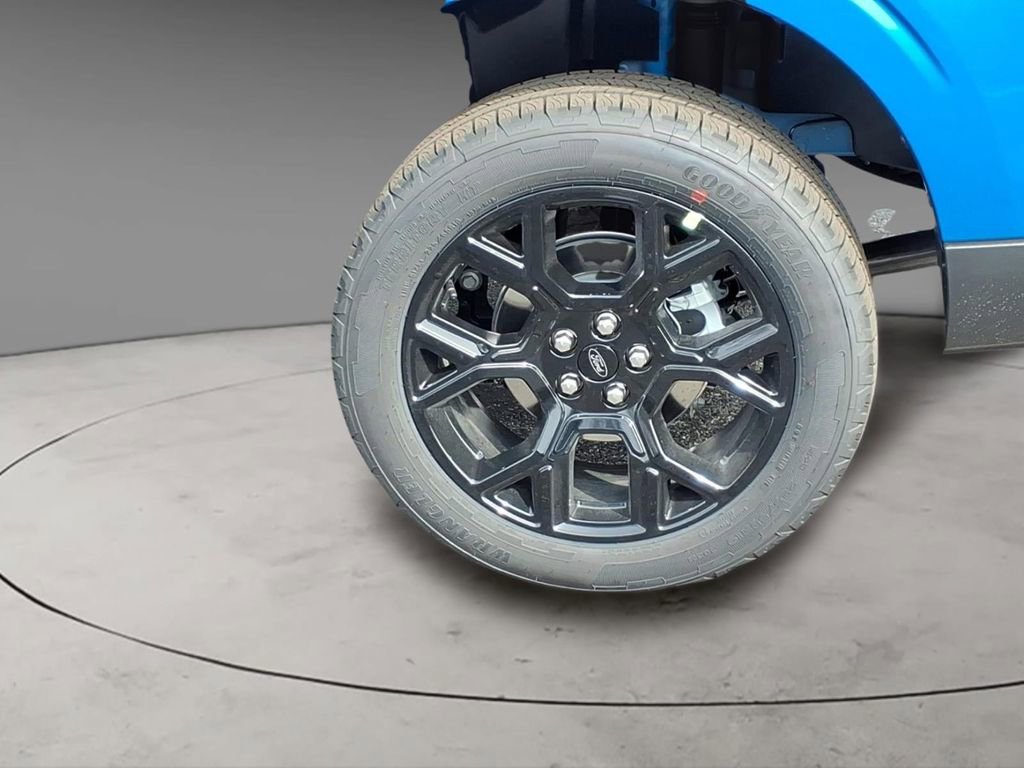 New 2026 Ford Maverick Lariat w/ Black Appearance Package image 4