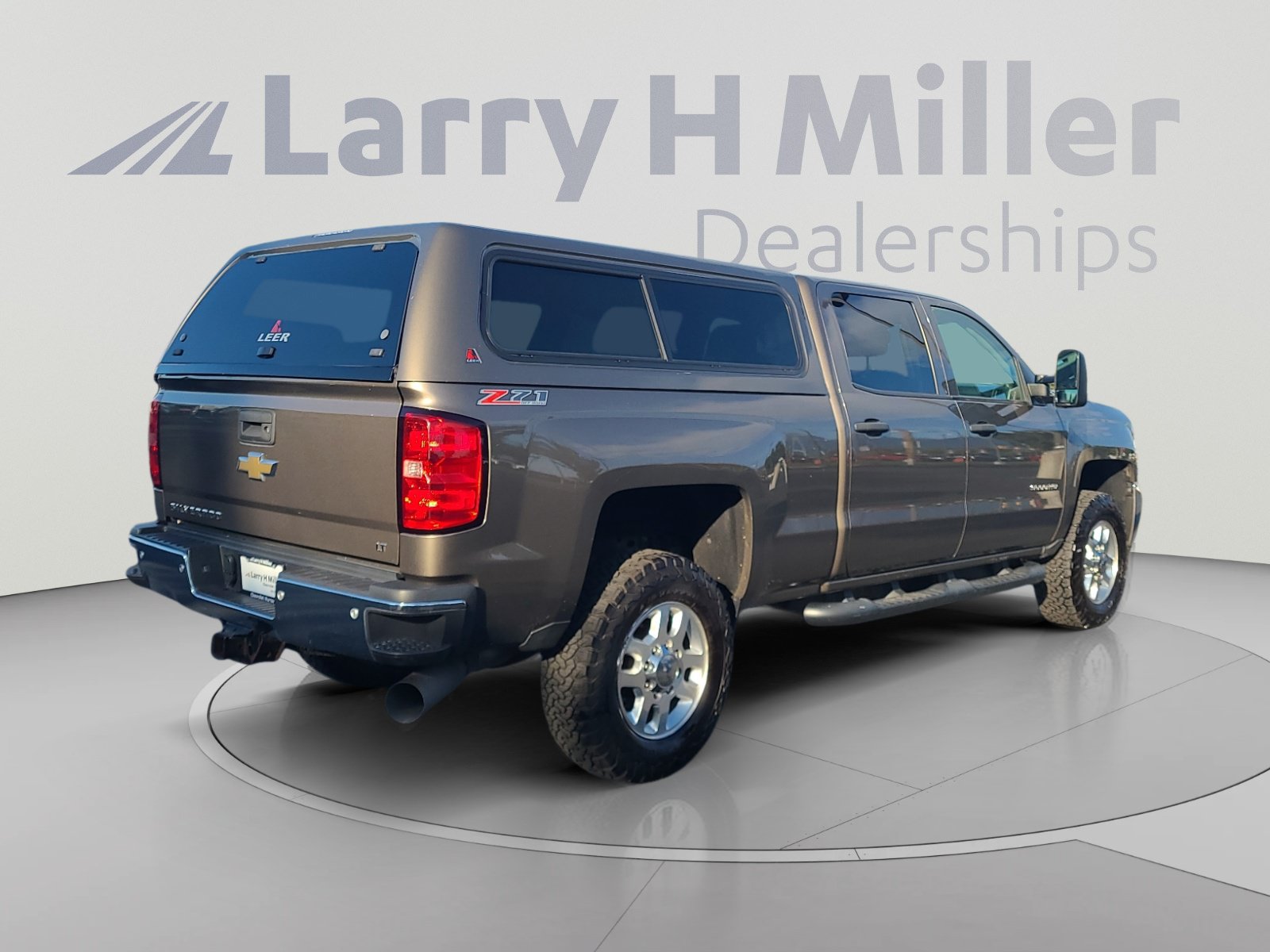 Used 2015 Chevrolet Silverado 3500 LT w/ LT Convenience Package AWD/4WD image 5