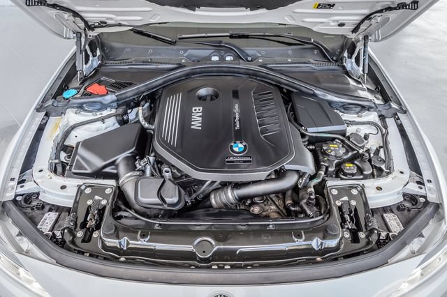 Used 2018 BMW 340i xDrive Sedan AWD/4WD image 16