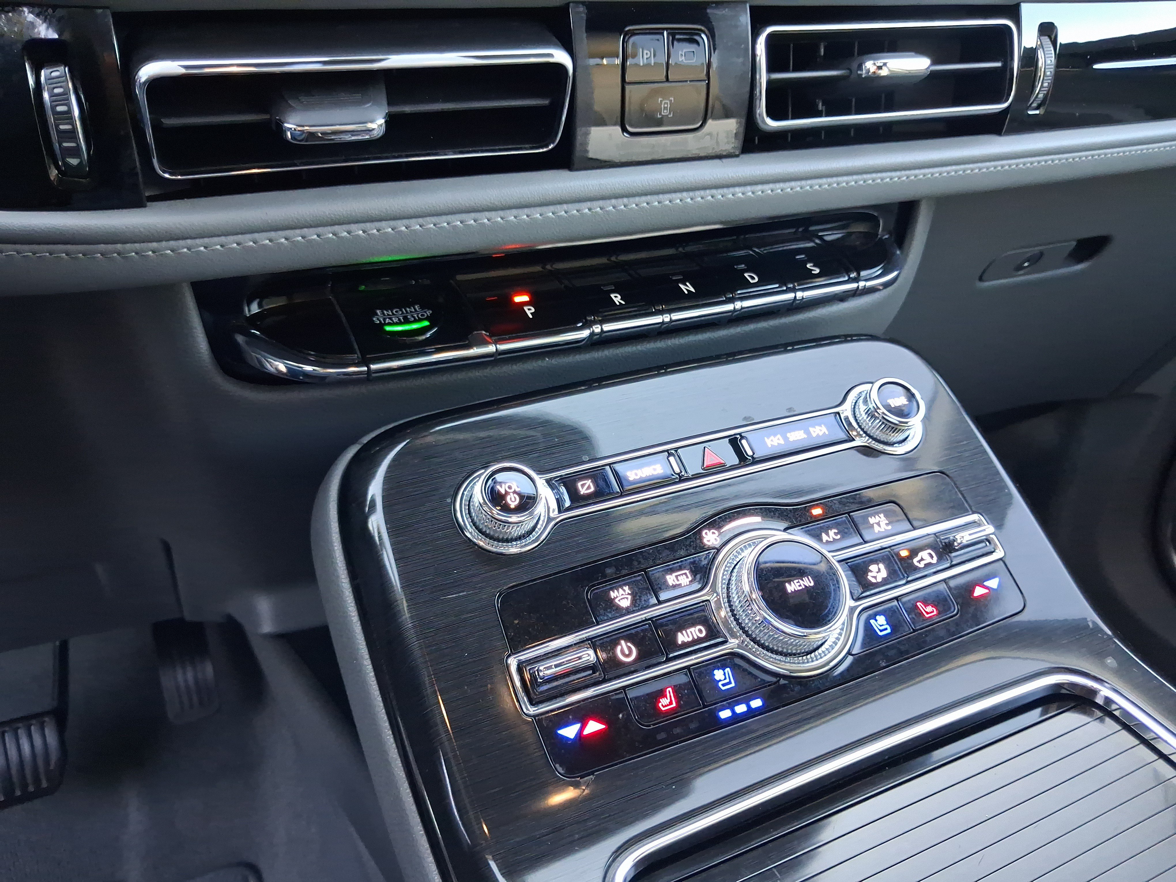 Used 2022 Lincoln Nautilus Reserve FWD image 21
