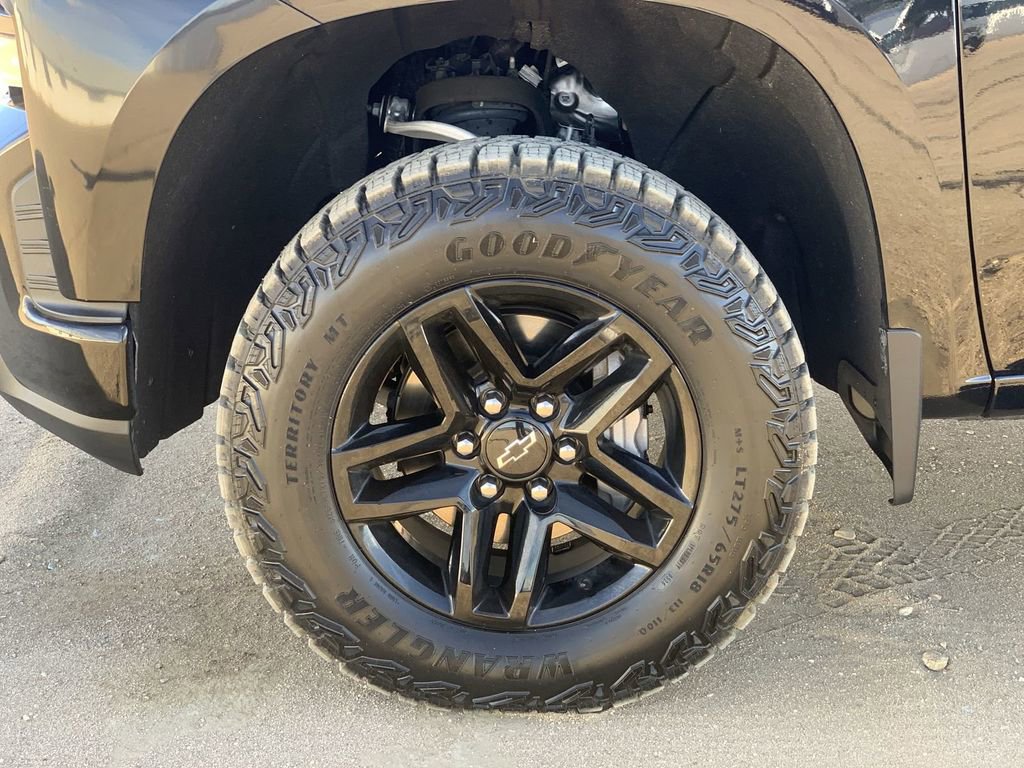 Used 2020 Chevrolet Silverado 1500 LT Trail Boss image 32