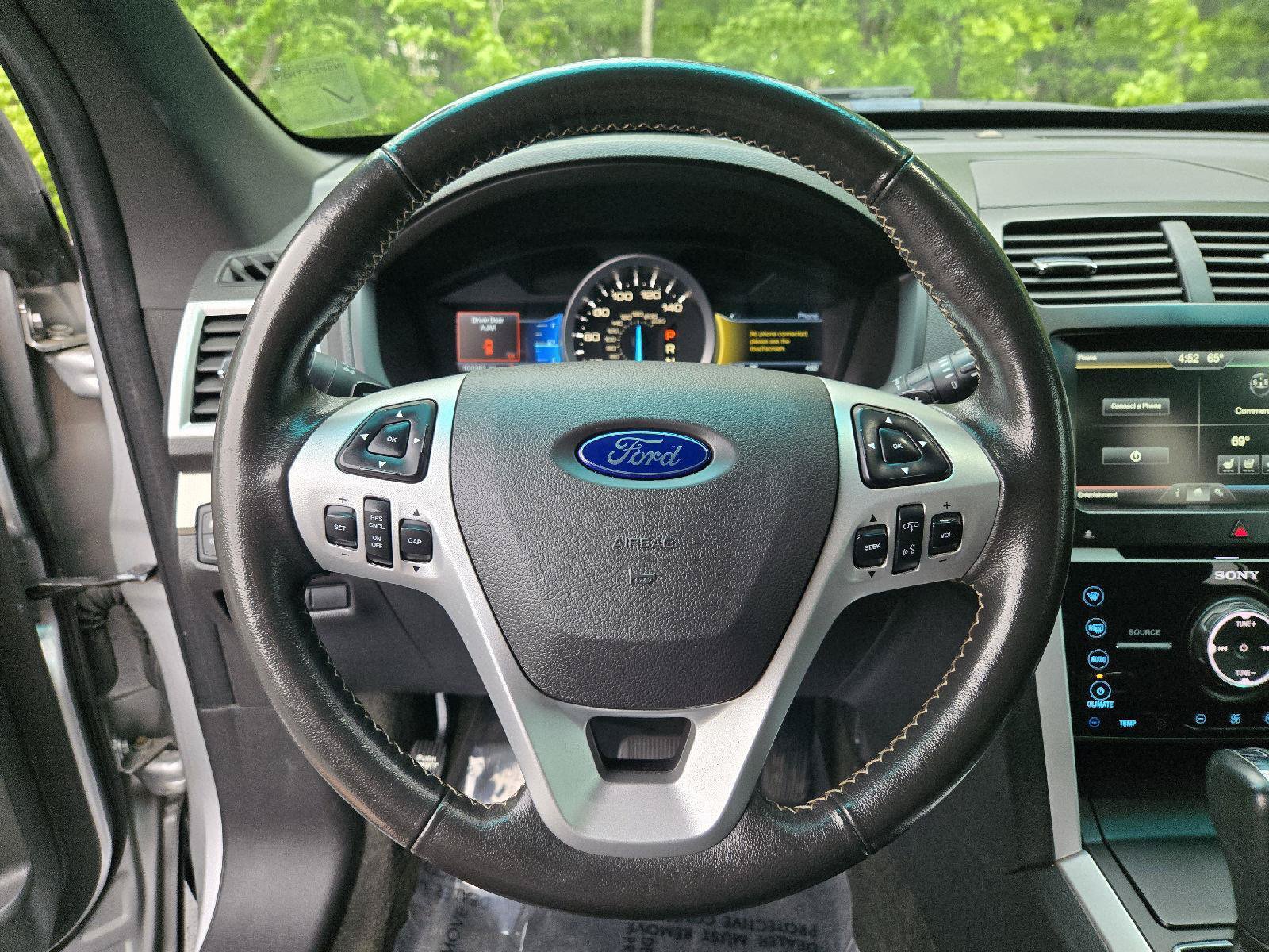 Used 2014 Ford Explorer Sport w/ Equipment Group 401A AWD/4WD image 17