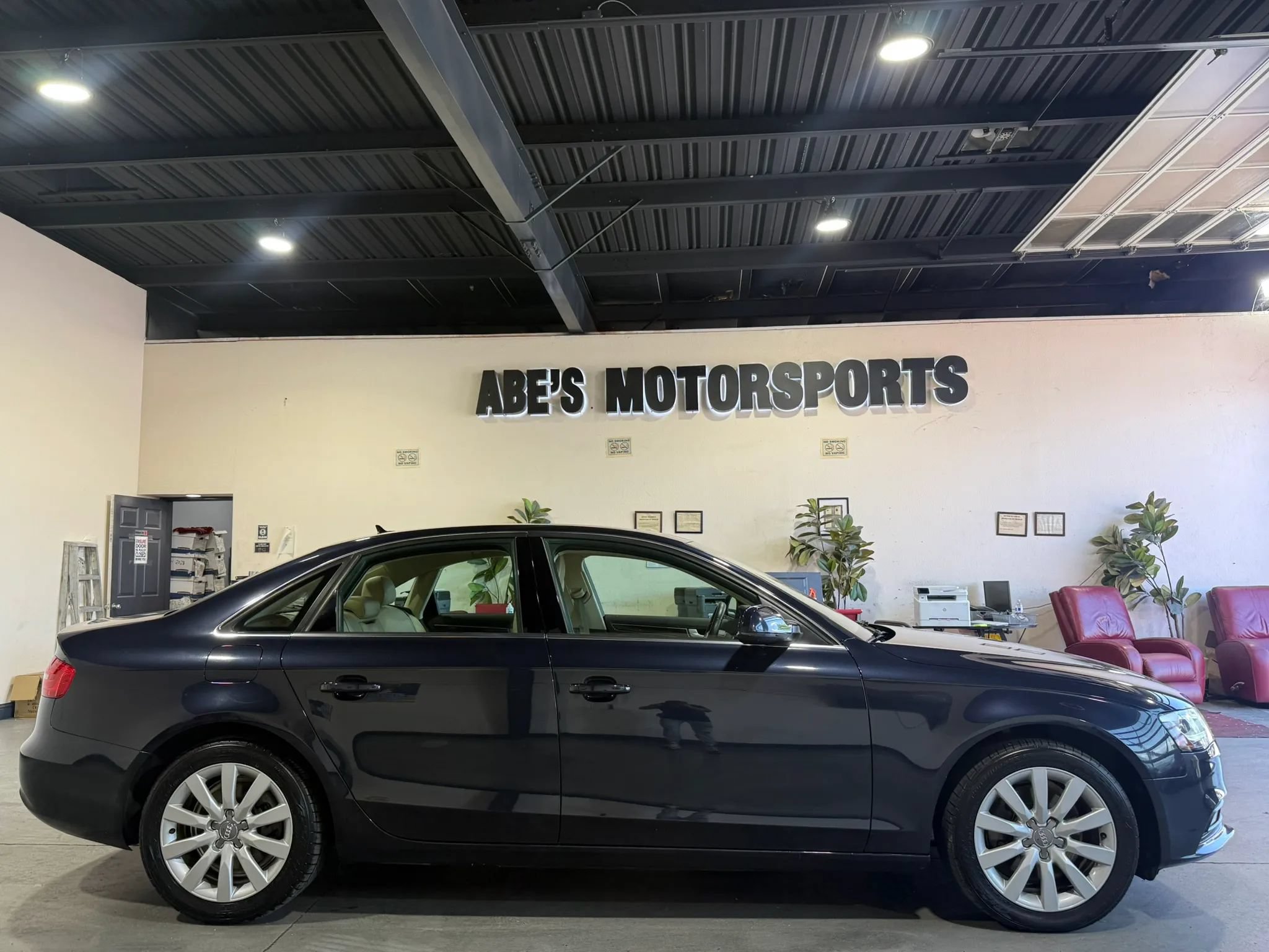 Used 2013 Audi A4 2.0T Premium w/ Convenience Pkg FWD image 7