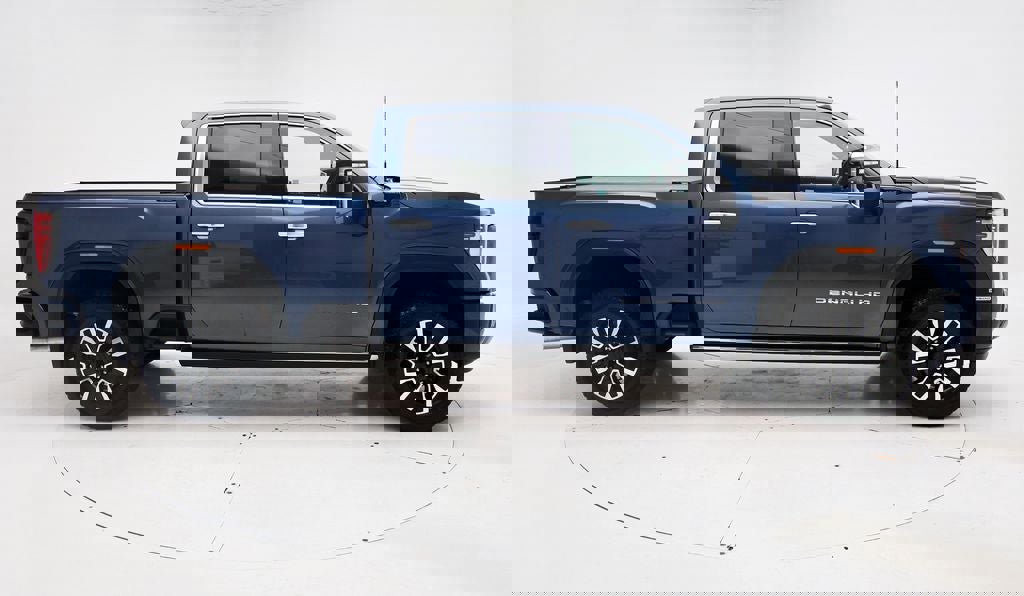 Used 2024 GMC Sierra 2500 Denali Ultimate image 4