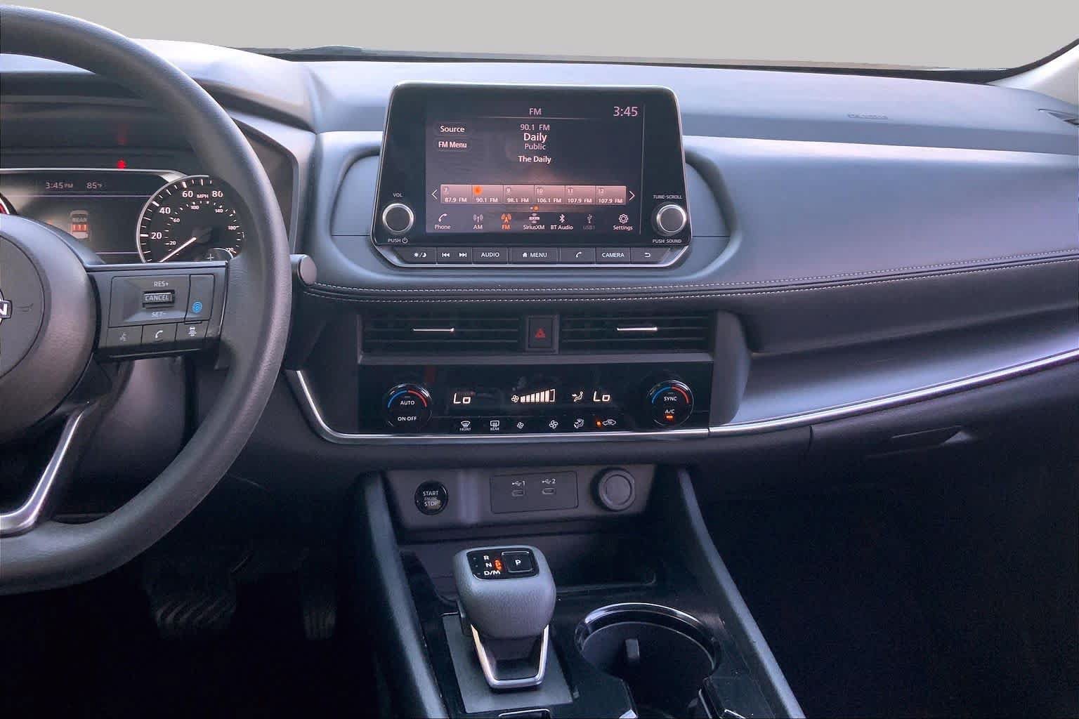 Used 2024 Nissan Rogue SV FWD image 7