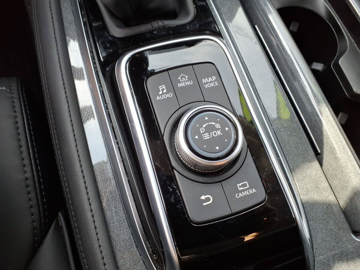 Used 2024 Nissan Armada SV w/ Cargo Package AWD/4WD image 27