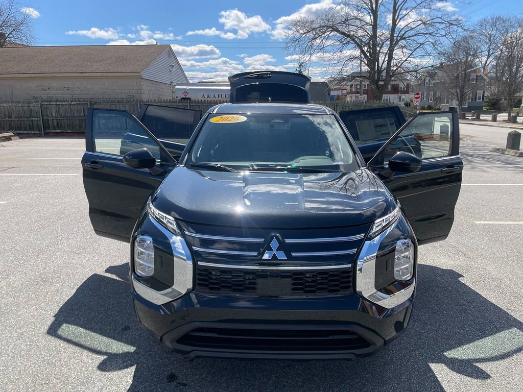 New 2026 Mitsubishi Outlander ES image 29