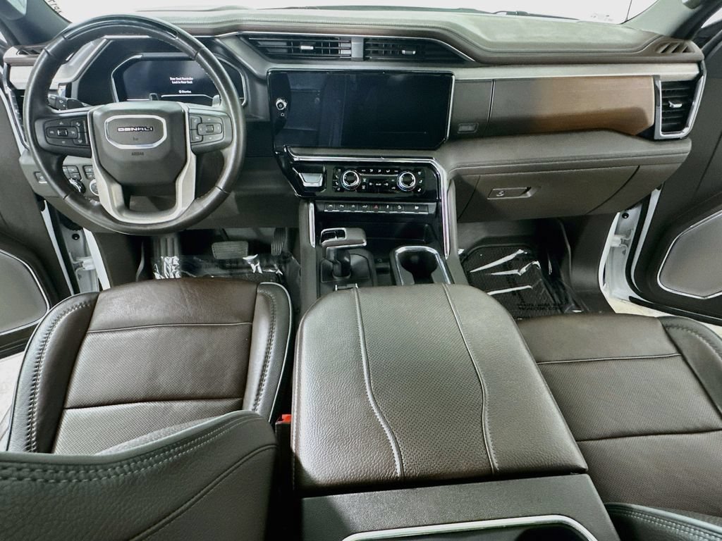 Used 2024 GMC Sierra 1500 Denali AWD/4WD image 16