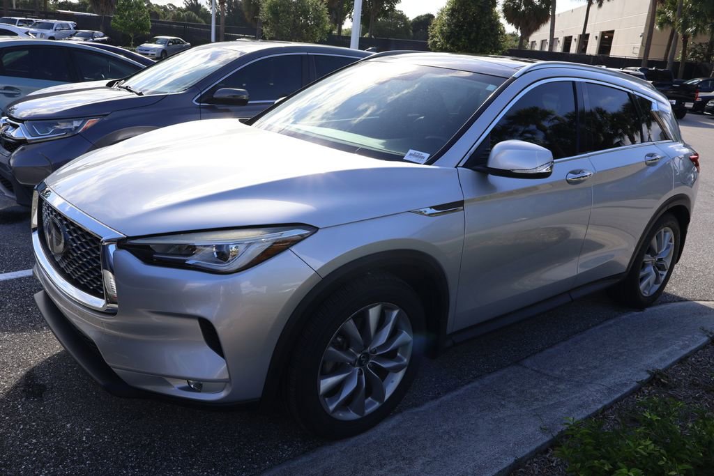 Used 2021 INFINITI QX50 Luxe w/ Cargo Package FWD image 2