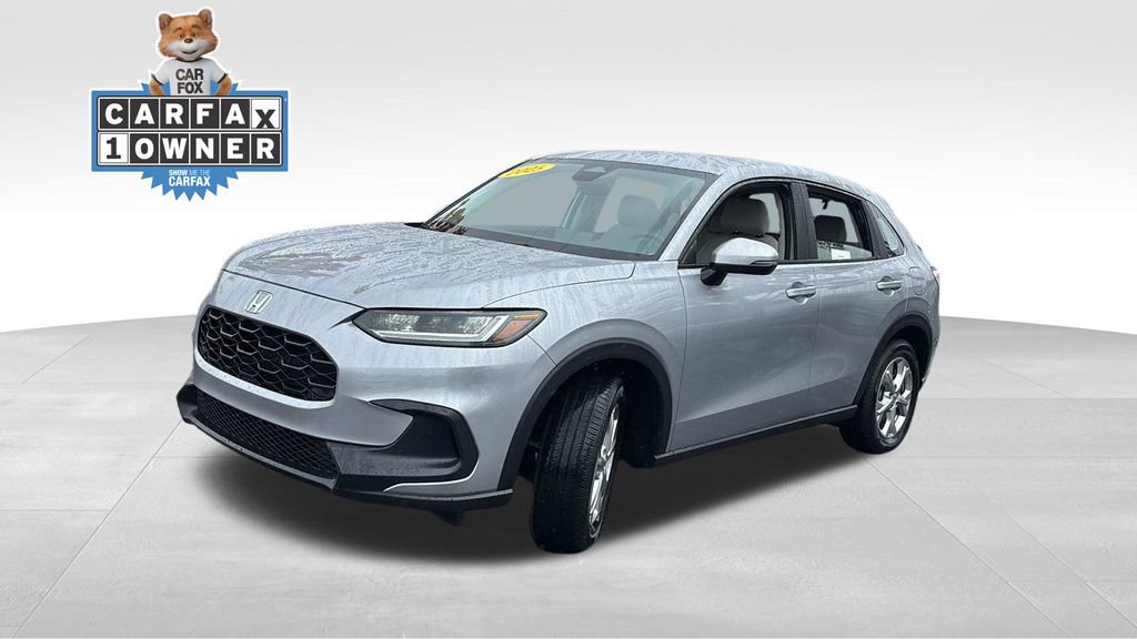 Certified 2025 Honda HR-V LX image 3