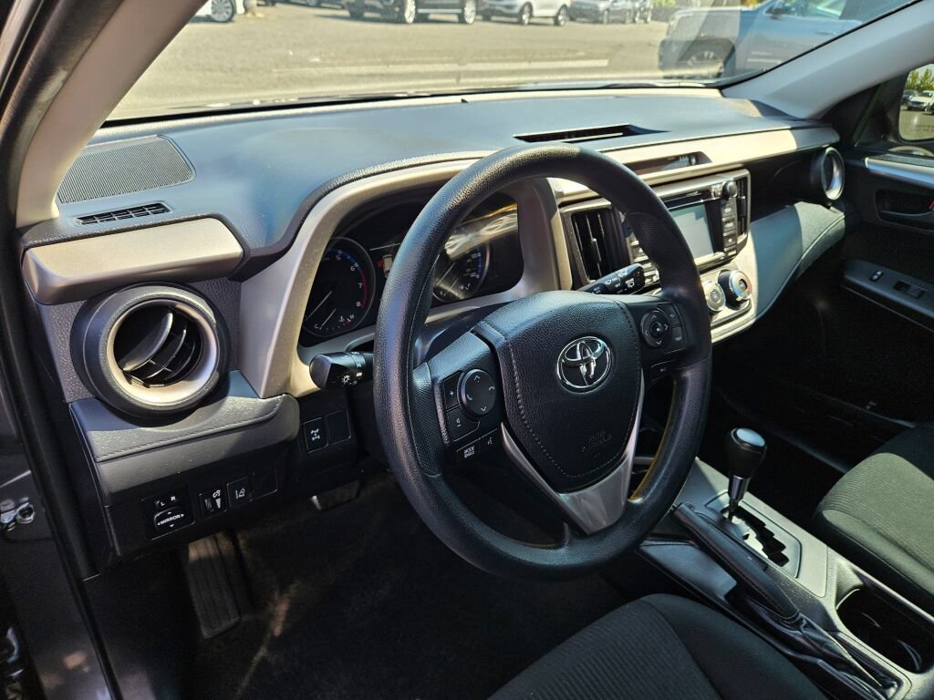 Used 2017 Toyota RAV4 LE w/ All Weather Liner Package AWD/4WD image 17