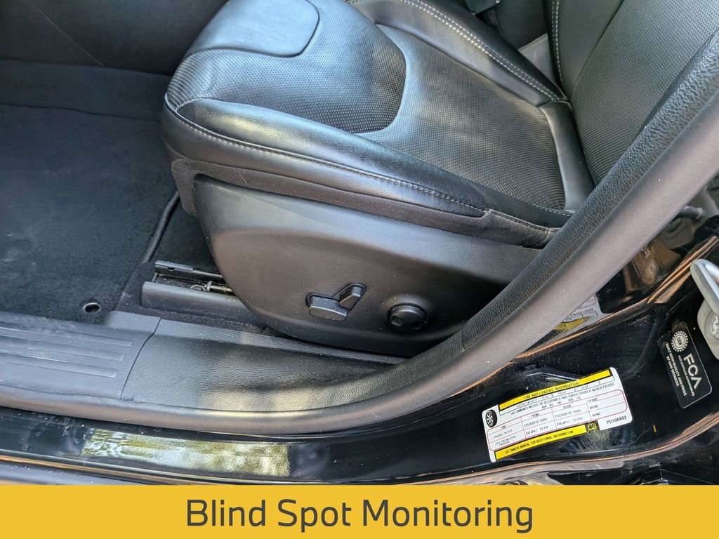 Used 2023 Jeep Cherokee Altitude Lux image 11