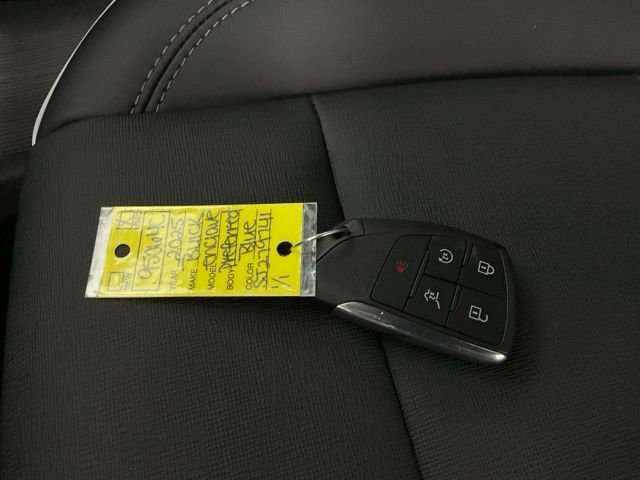 Used 2025 Buick Enclave Preferred image 46