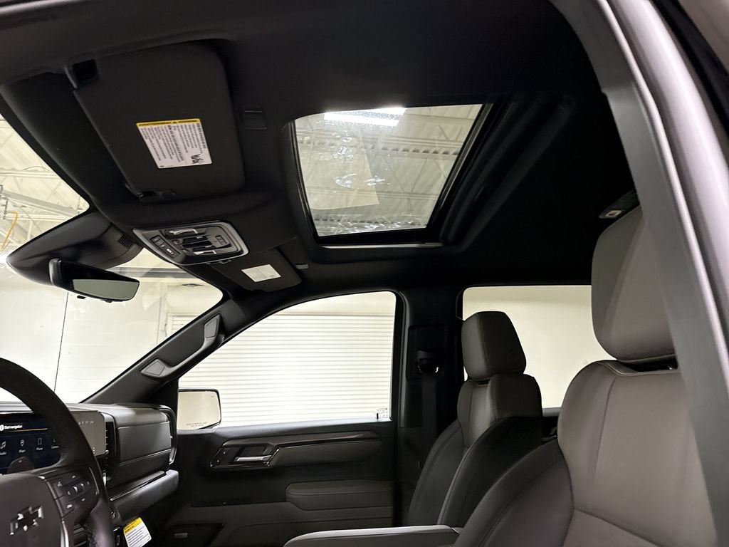 New 2026 Chevrolet Silverado 1500 ZR2 w/ Dark Appearance Package AWD/4WD image 20