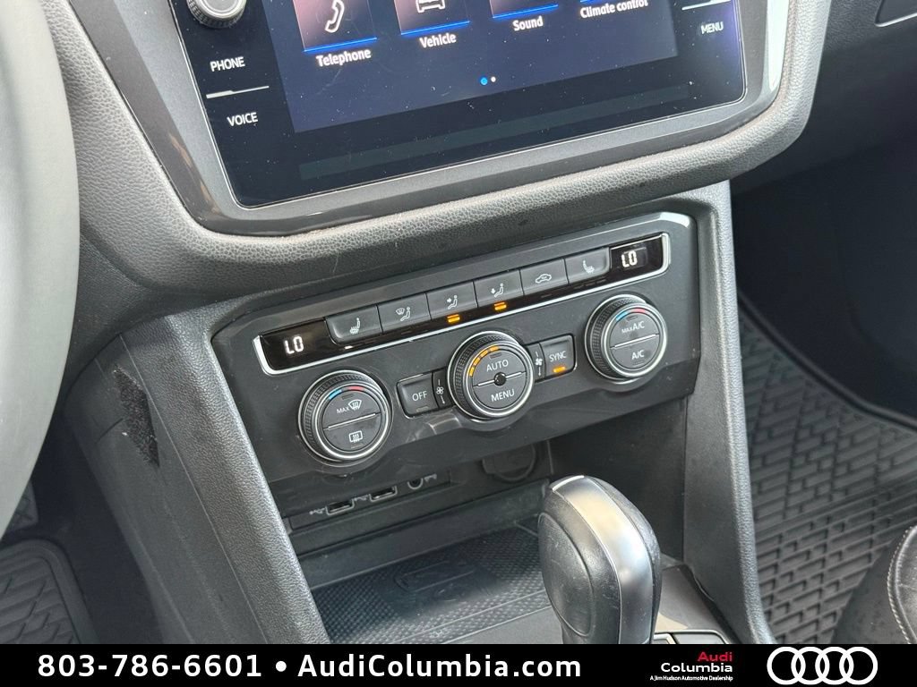 Used 2020 Volkswagen Tiguan SE FWD image 33