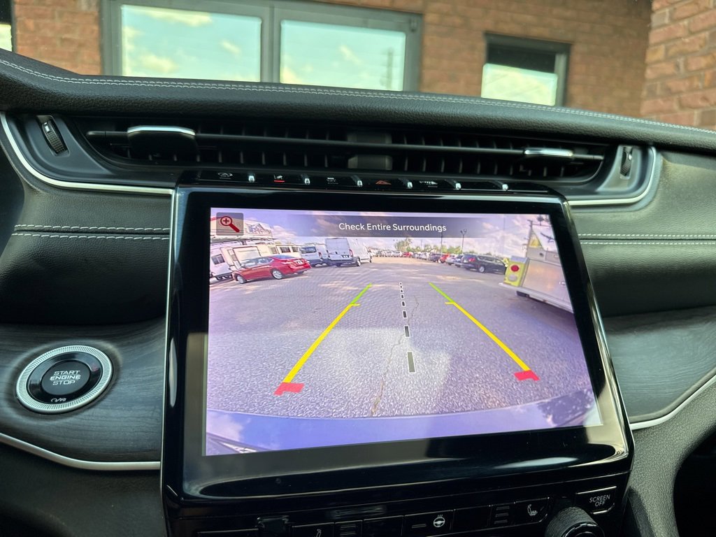 Used 2022 Jeep Grand Cherokee L Limited image 4